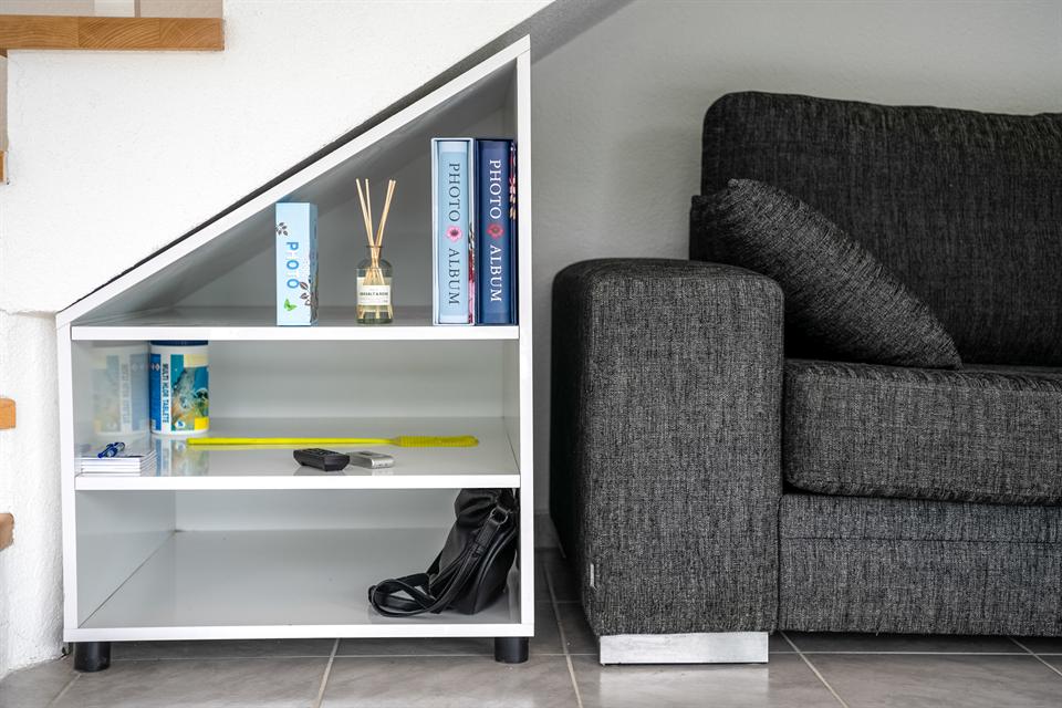 Living room bookshelf detail